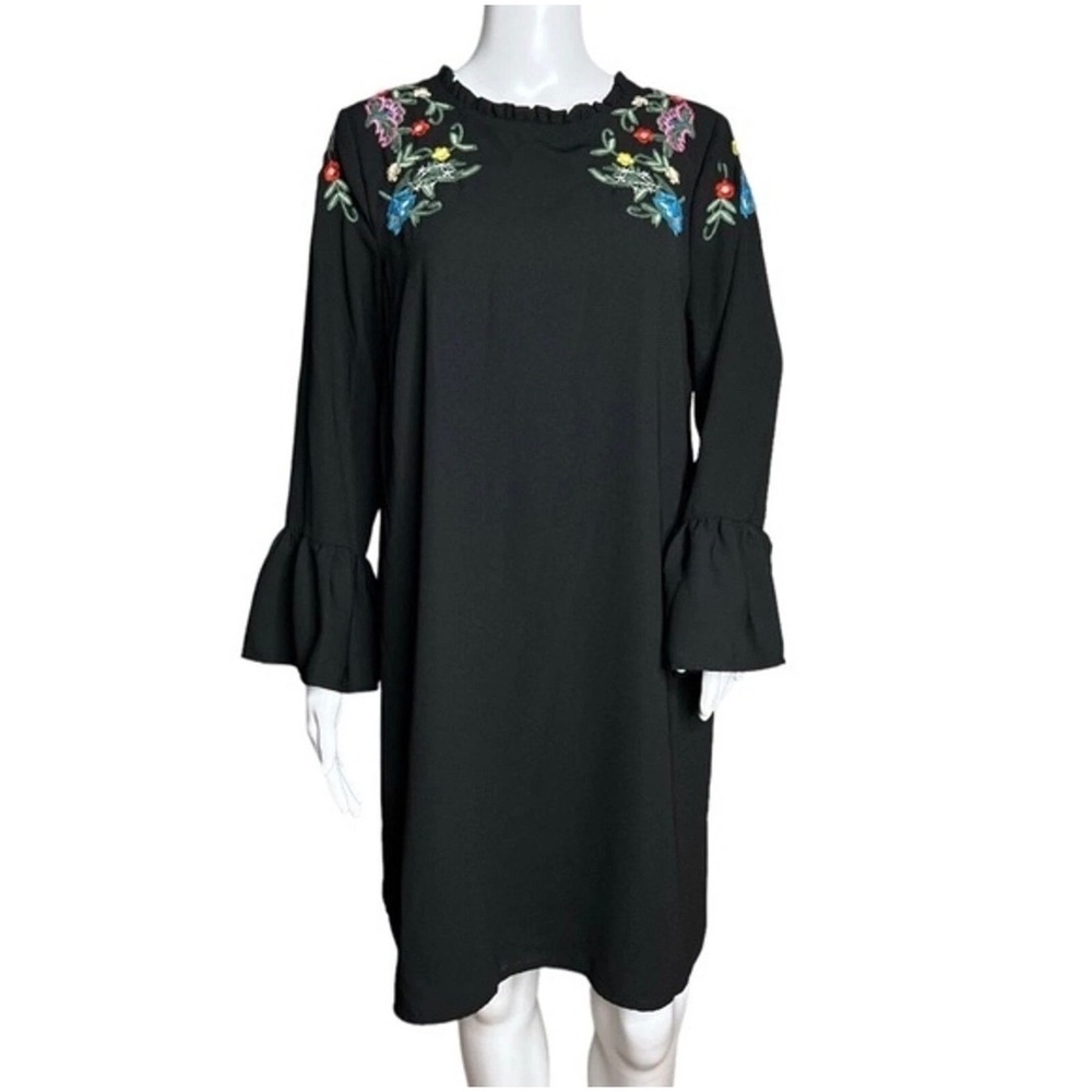 Allison New York Dress M Black Embroidered Floral Boho Bell Sleeve‎ Ruffle Neck